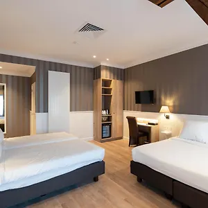 *** Hotel Du Theatre Belgium