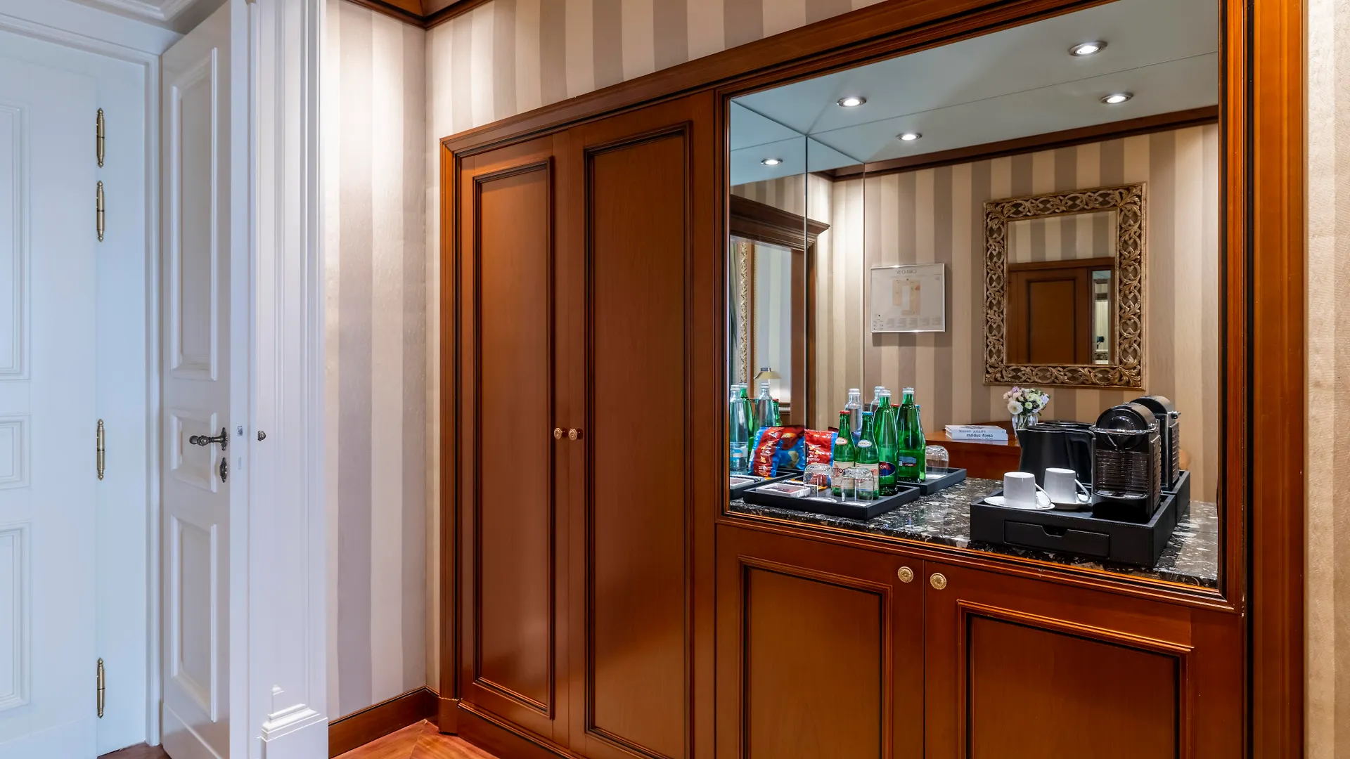 Hotel Nh Collection Prague Carlo IV 5*,