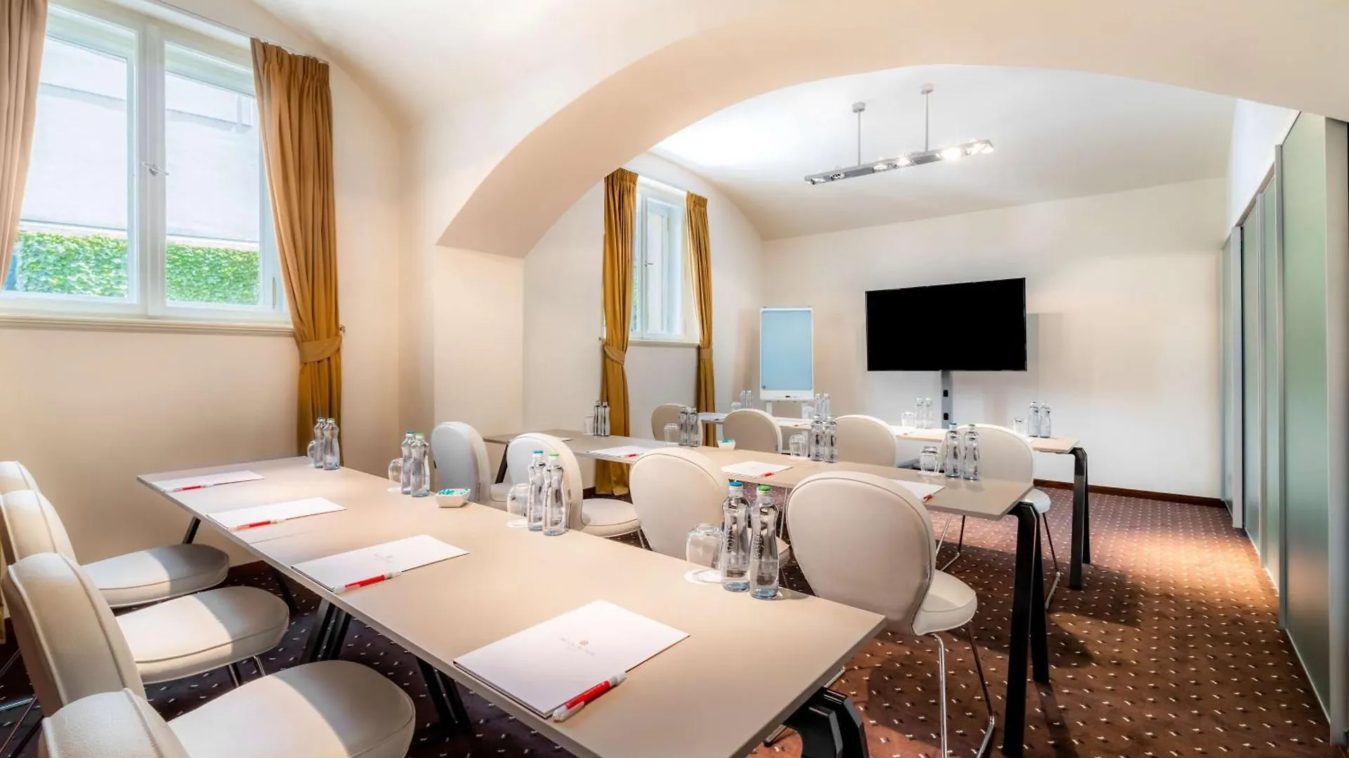 Nh Collection Prague Carlo IV Hotell 5*,